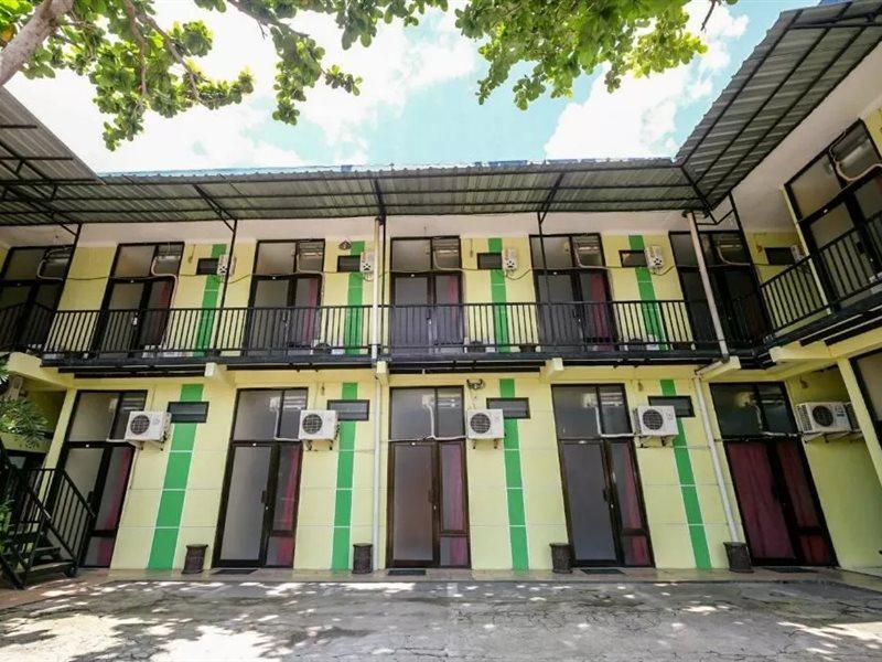 ホテル House 140 Baturetno エクステリア 写真