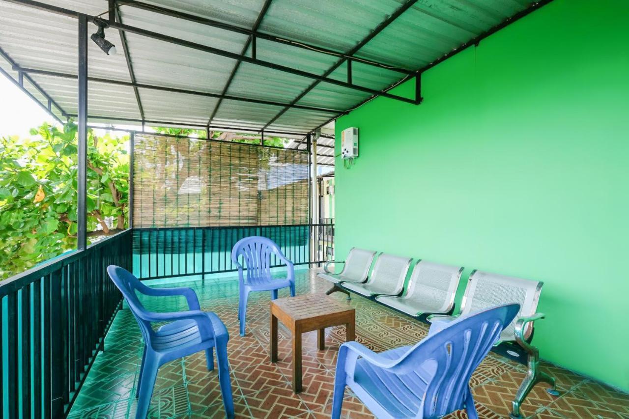 ホテル House 140 Baturetno エクステリア 写真